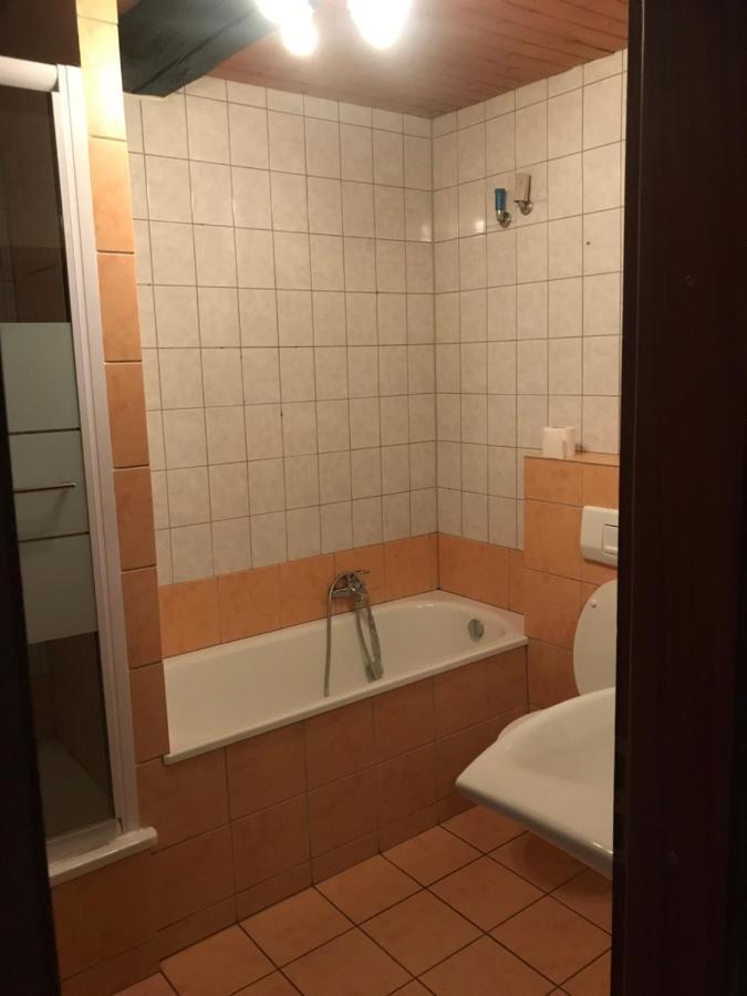 Bs West Daire Alvesse Dış mekan fotoğraf